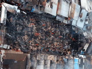 Kebakaran Pasar Segiri Samarinda Hanguskan Puluhan Bangunan, Akses Sempit Jadi Kendala